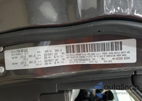 2017 Jeep Cherokee Latitude z USA, uszkodzony, nr VIN 1C4PJMCB9HW635016